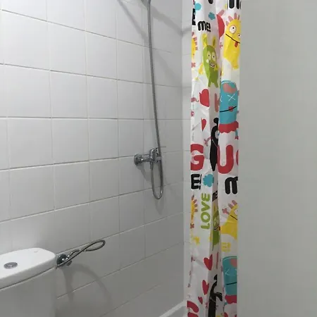 Apto Con Patio Y Barbacoa Bbq Picadores *