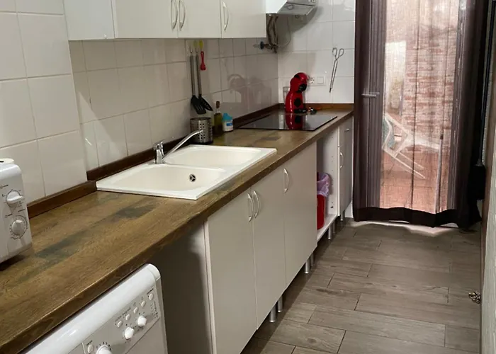 Apto Con Patio Y Barbacoa Bbq Picadores