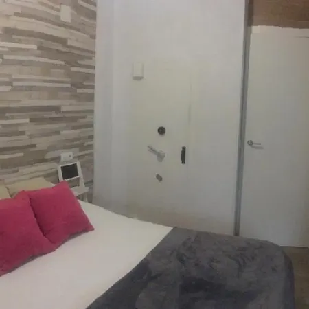 Apto Con Patio Y Barbacoa Bbq Picadores *