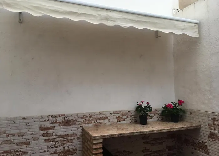 Apto Con Patio Y Barbacoa Bbq Picadores *